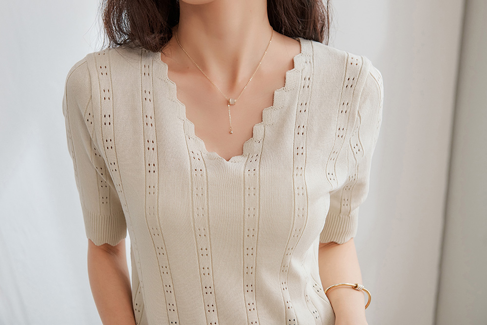 不規則領邊半袖針織上衣