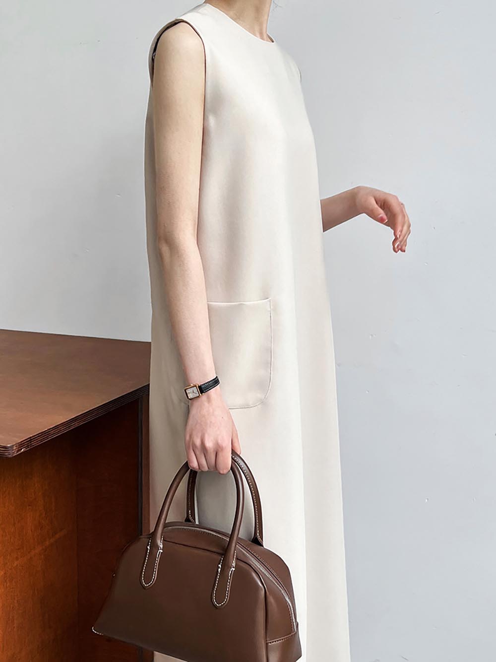 法式優雅簡約雙口袋洋裝,純色,素色,黑色,通勤,甜美