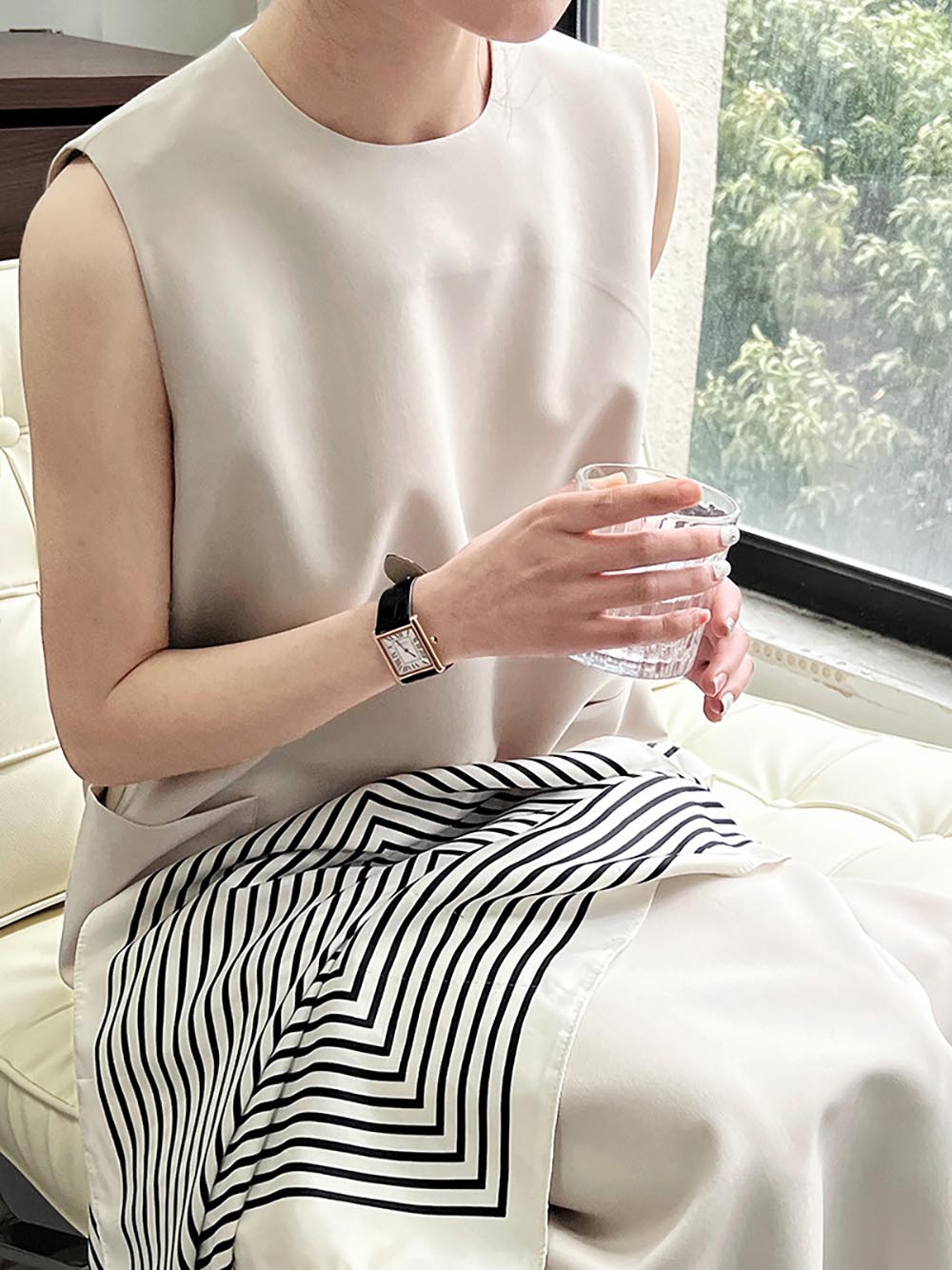 法式優雅簡約雙口袋洋裝,純色,素色,黑色,通勤,甜美