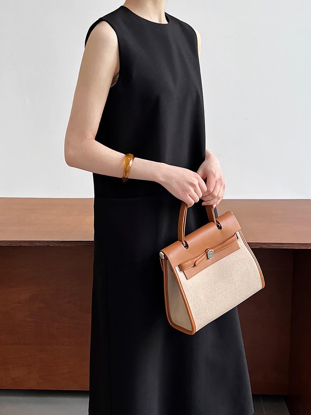 法式優雅簡約雙口袋洋裝,純色,素色,黑色,通勤,甜美