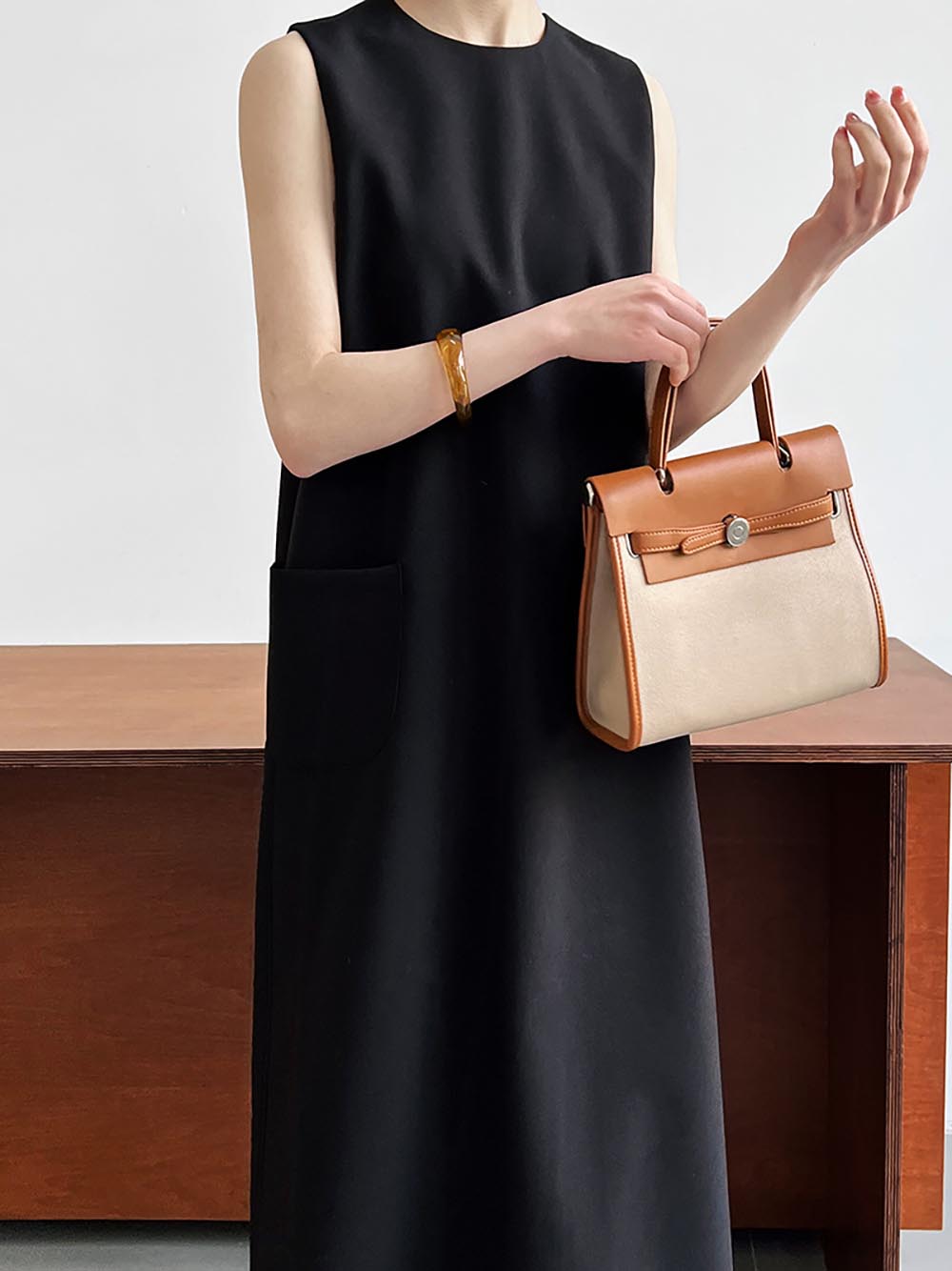 法式優雅簡約雙口袋洋裝,純色,素色,黑色,通勤,甜美