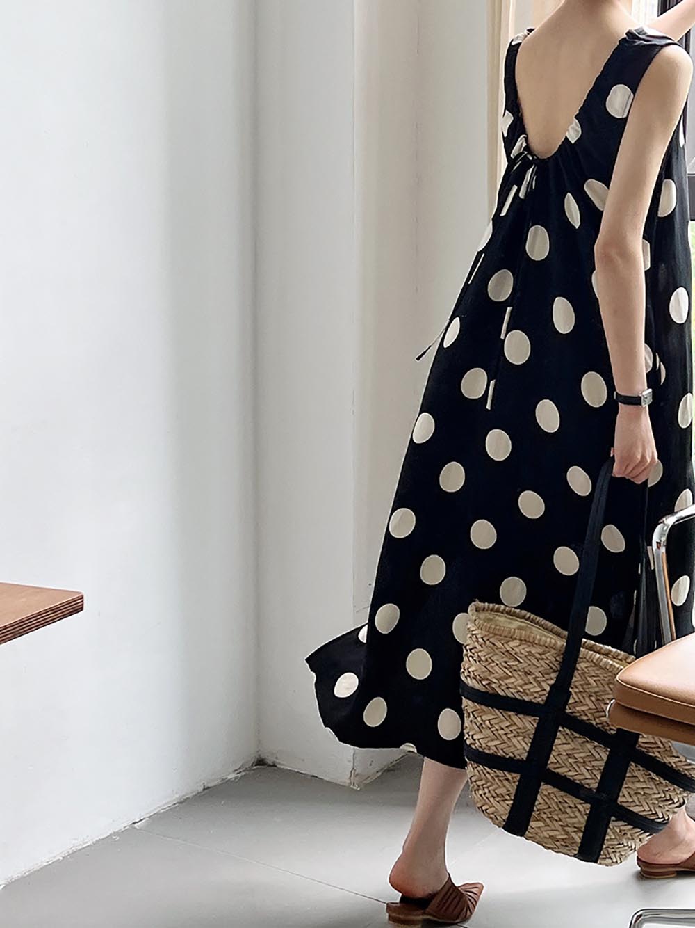 U背抽繩大波點無袖洋裝,婉約,綁帶,美背,開衩,甜美