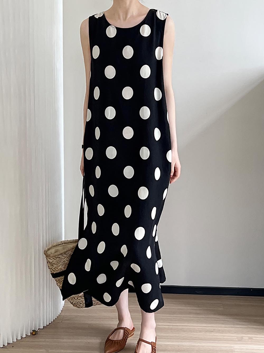 U背抽繩大波點無袖洋裝,婉約,綁帶,美背,開衩,甜美