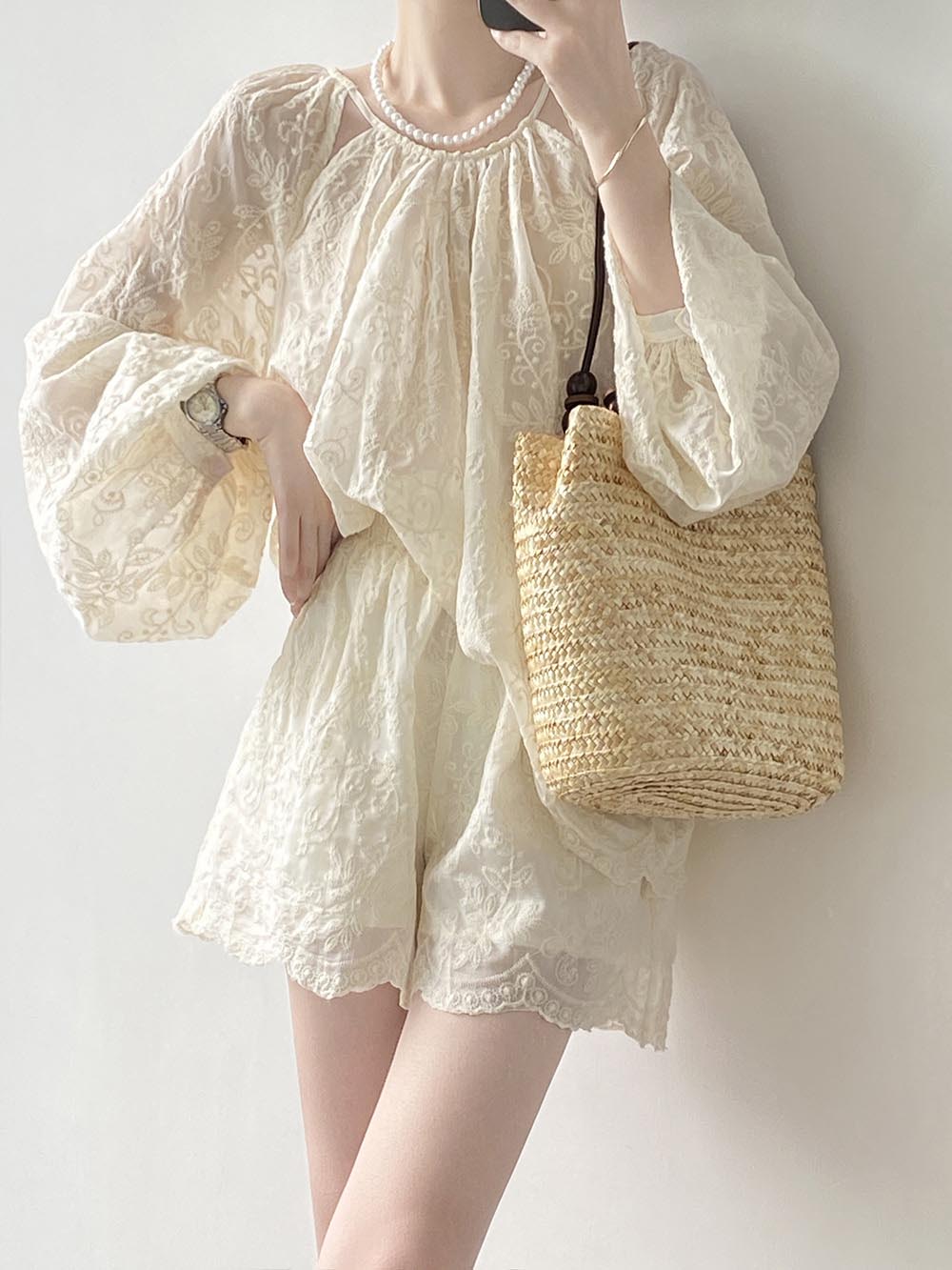 天絲華麗刺繡長袖短褲套裝