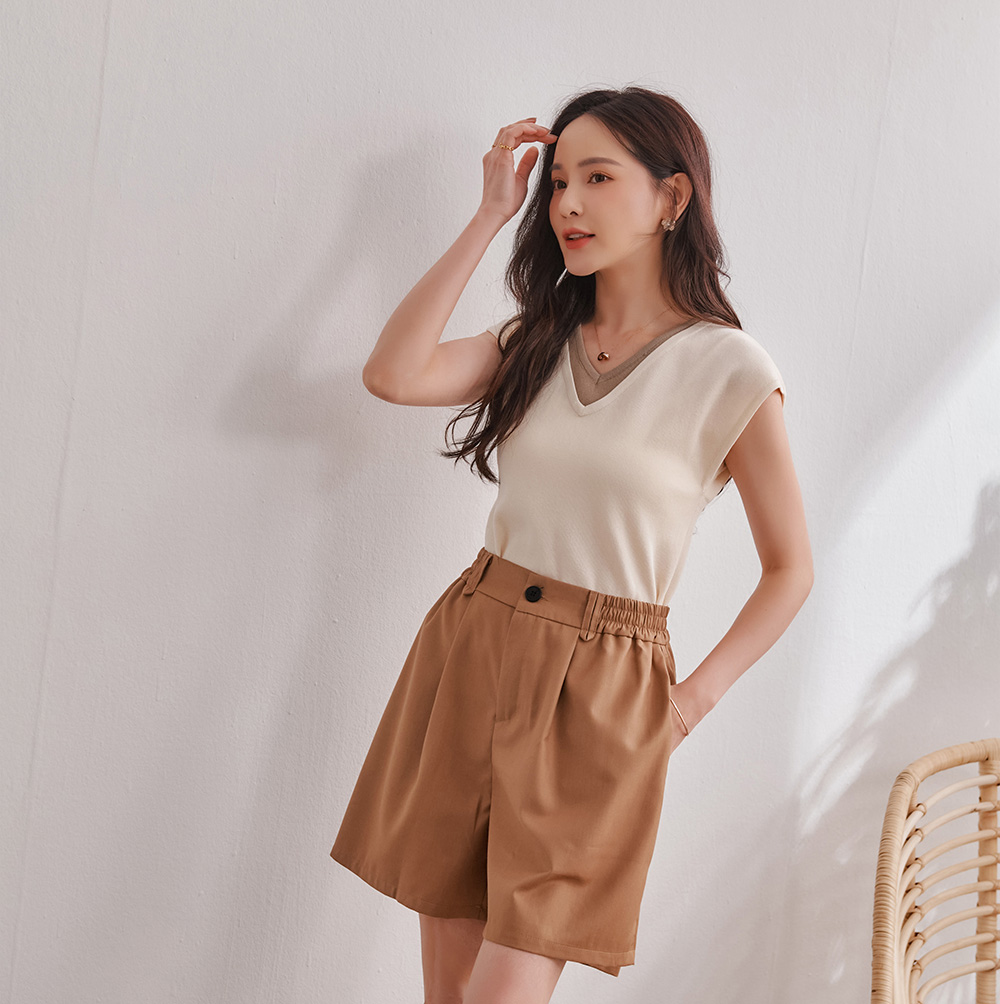 休閒風假兩件連肩袖上衣