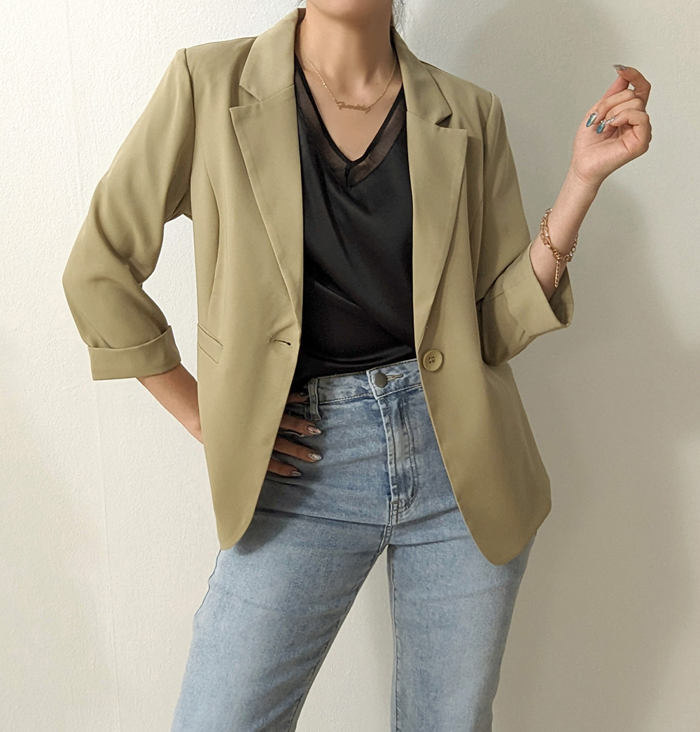 俐落剪裁收腰七分袖西裝外套,中大尺碼,寬鬆,立領,V領,釦子