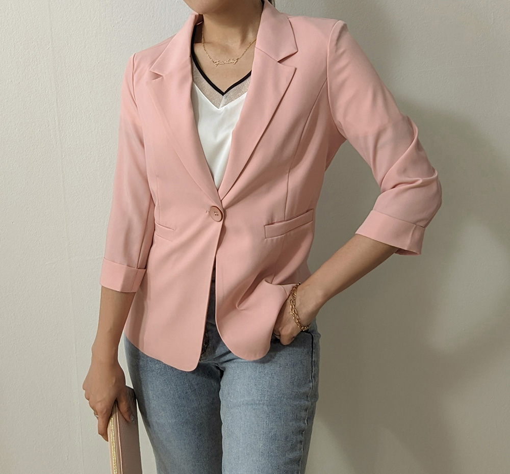 俐落剪裁收腰七分袖西裝外套,中大尺碼,寬鬆,立領,V領,釦子