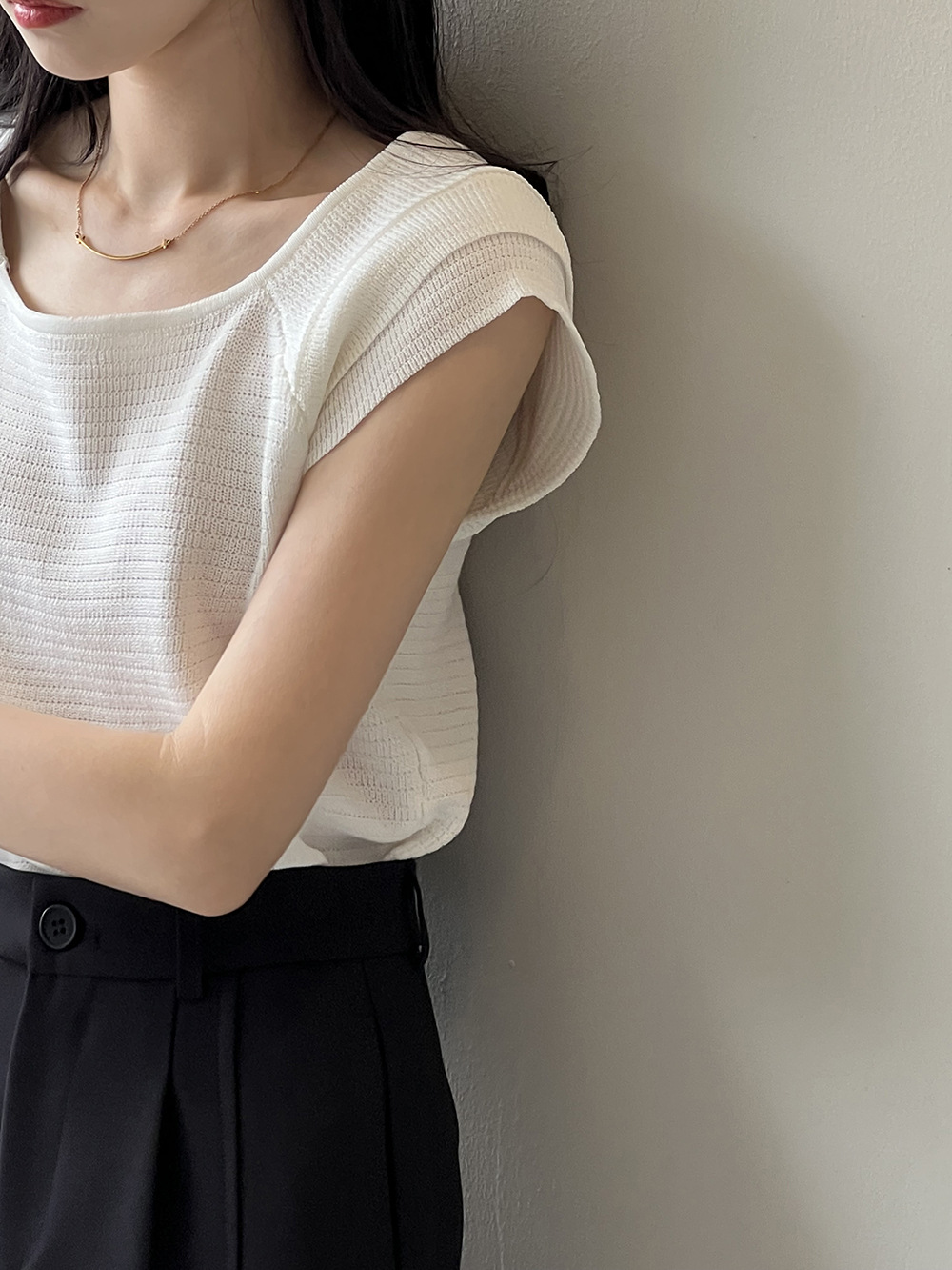法式氣質素面針織短袖上衣