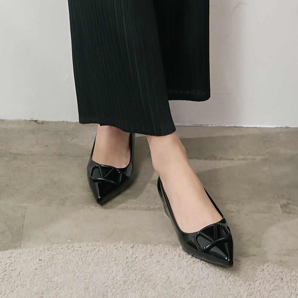 亮面中低跟尖頭包鞋,鞋,百搭,氣質,優雅,時尚