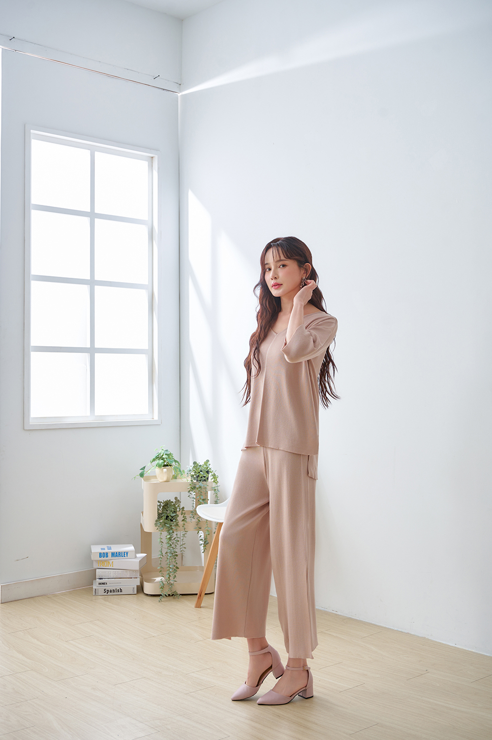 不完美-優雅名媛風尖頭跟鞋