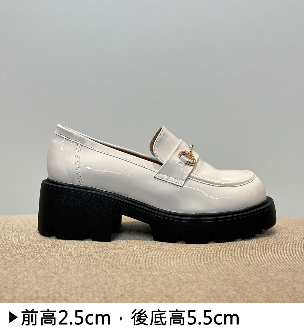 亮面金屬釦環樂福鞋
