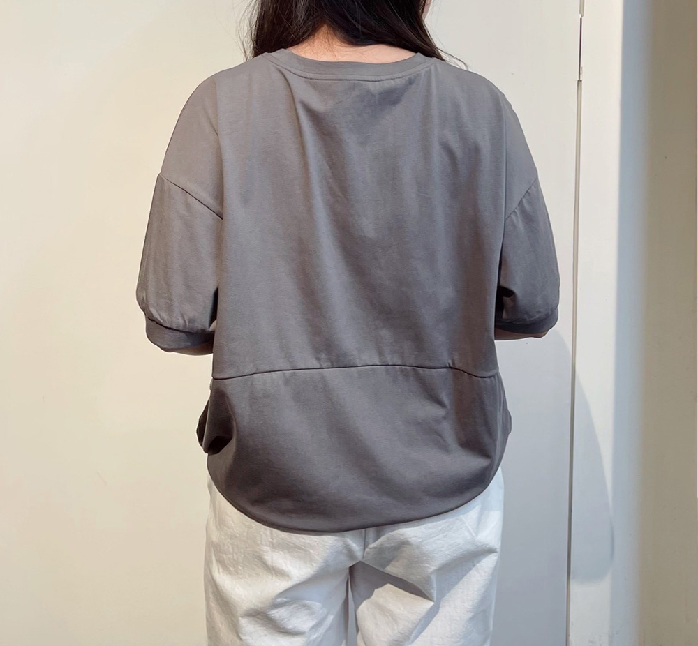 大口袋拼接抽繩上衣
