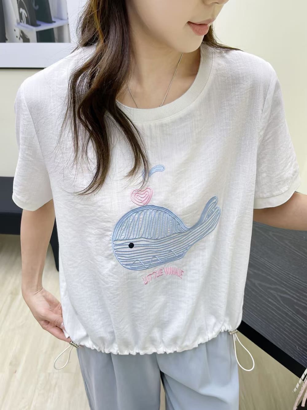 小鯨魚圖案棉麻上衣