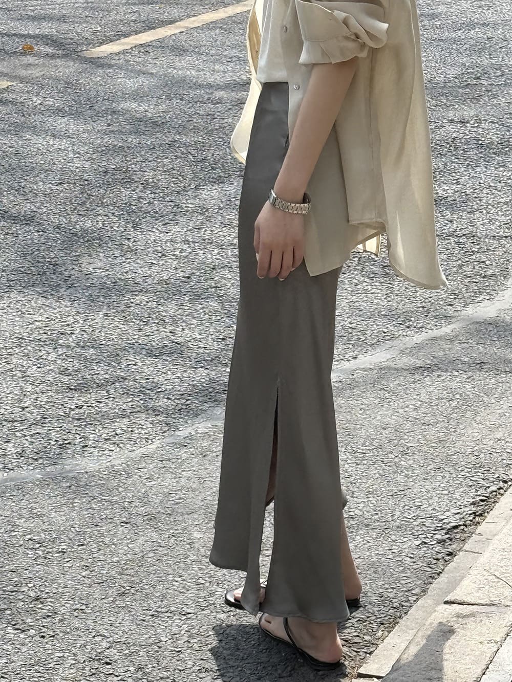 緞面側開岔包臀長裙