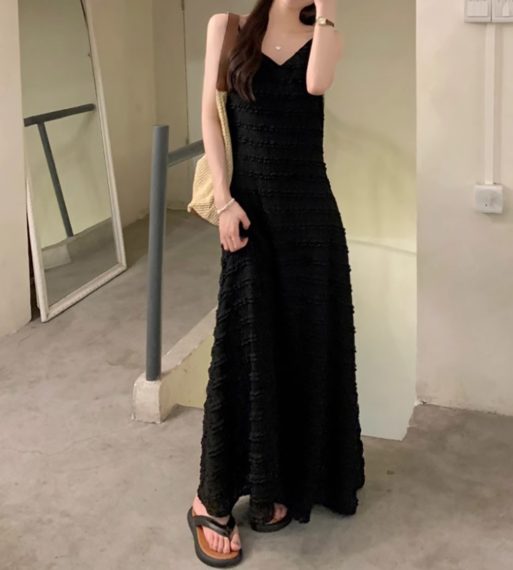 V領蕾絲吊帶長洋裝