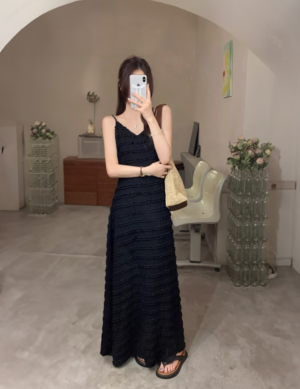 V領蕾絲吊帶長洋裝