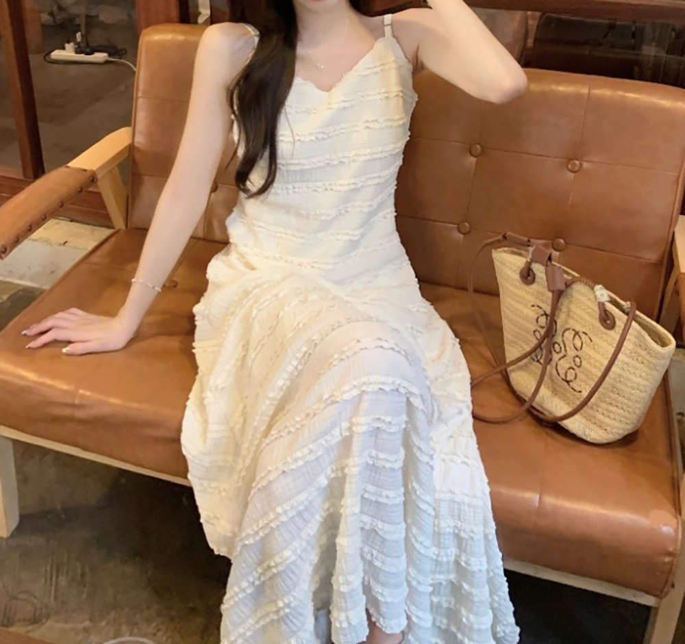 V領蕾絲吊帶長洋裝