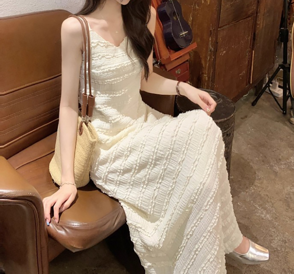 V領蕾絲吊帶長洋裝