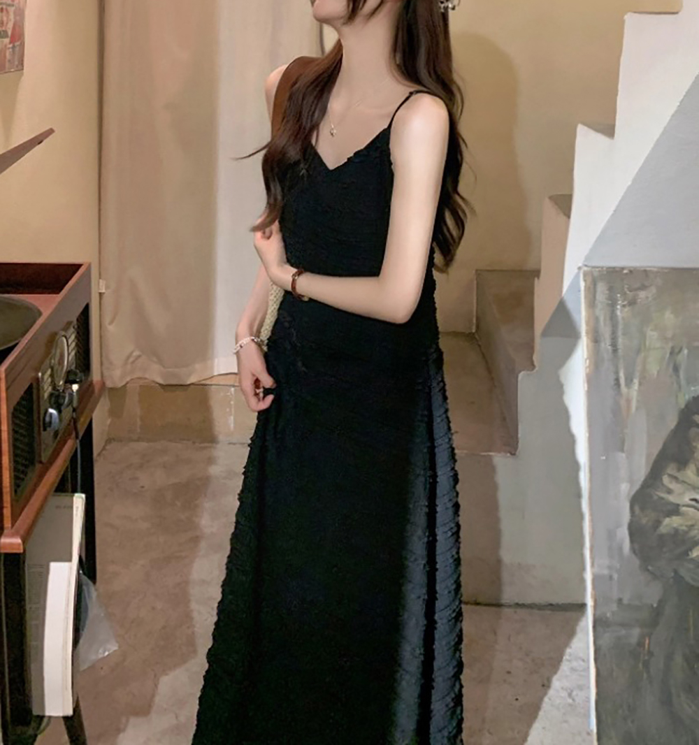 V領蕾絲吊帶長洋裝