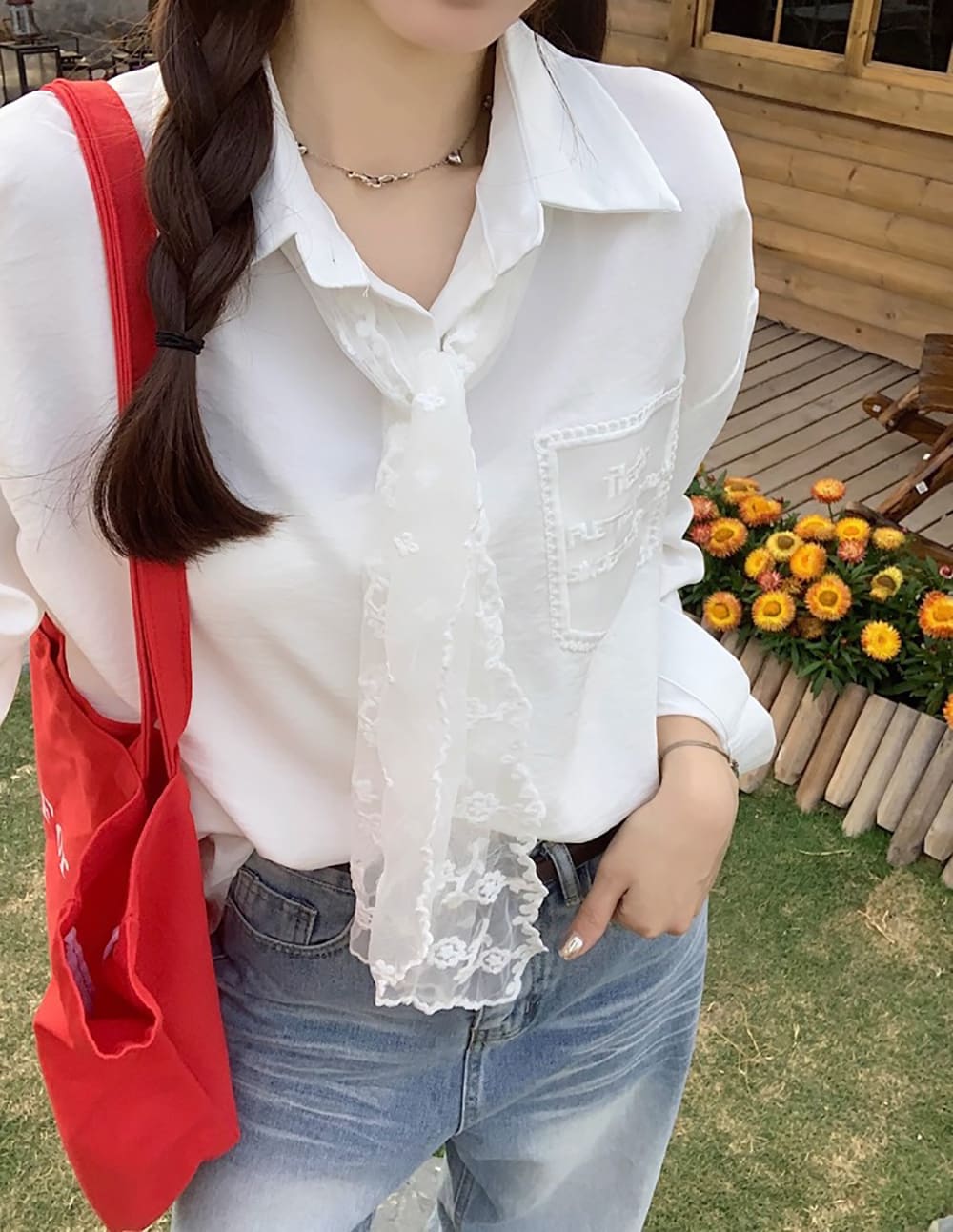 刺繡蕾絲綁帶襯衫