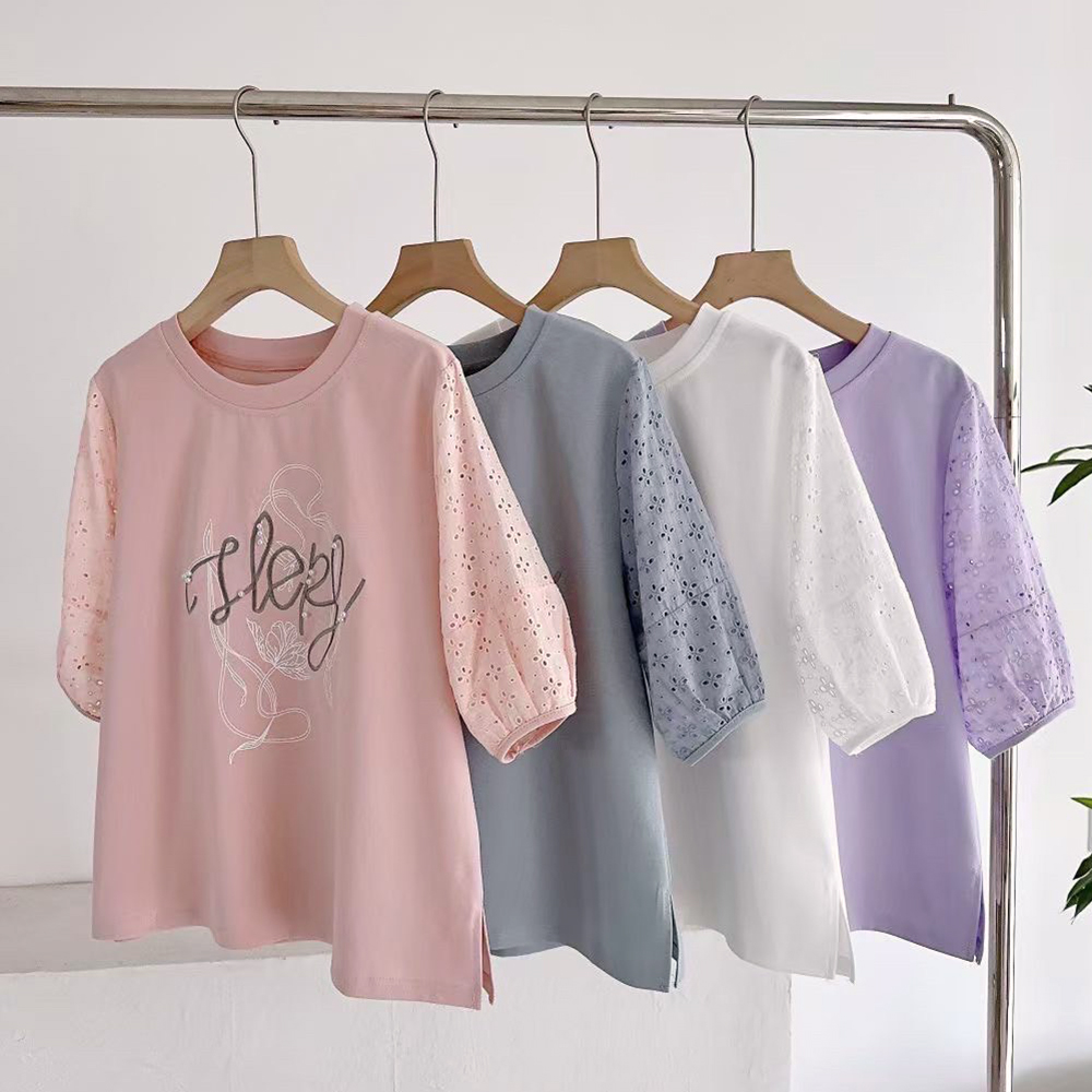 質感鏤空刺繡印花上衣