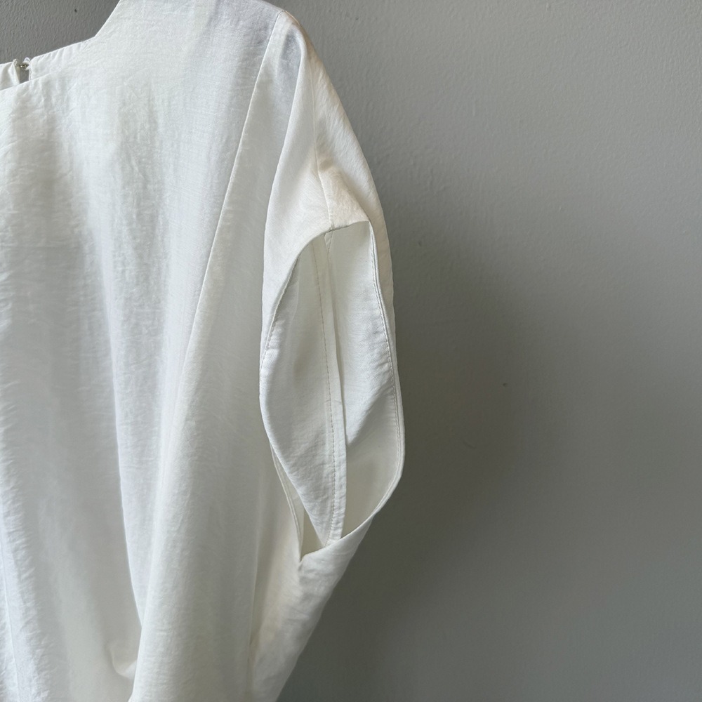 設計感後綁帶開衩上衣