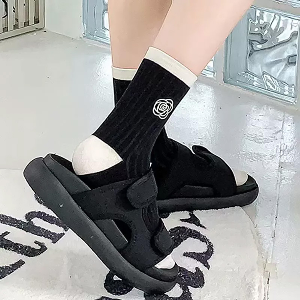 拼色山茶花中筒襪