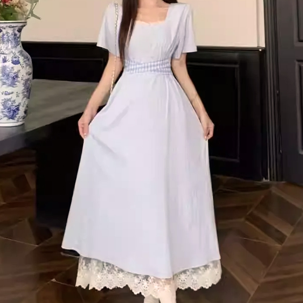 溫柔方領蕾絲拼接洋裝