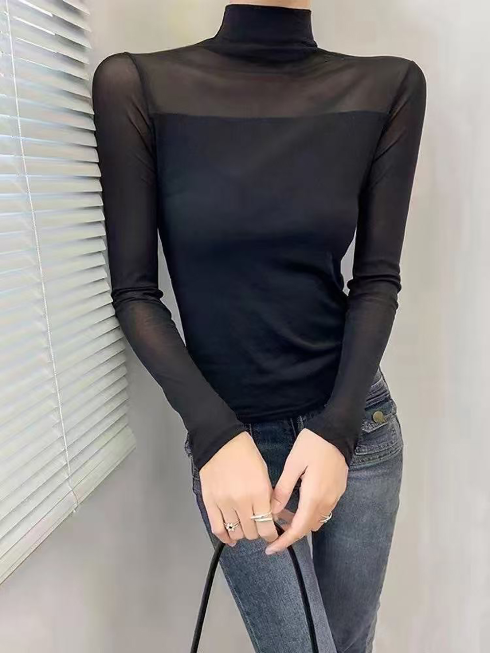 高領透膚純色修身上衣