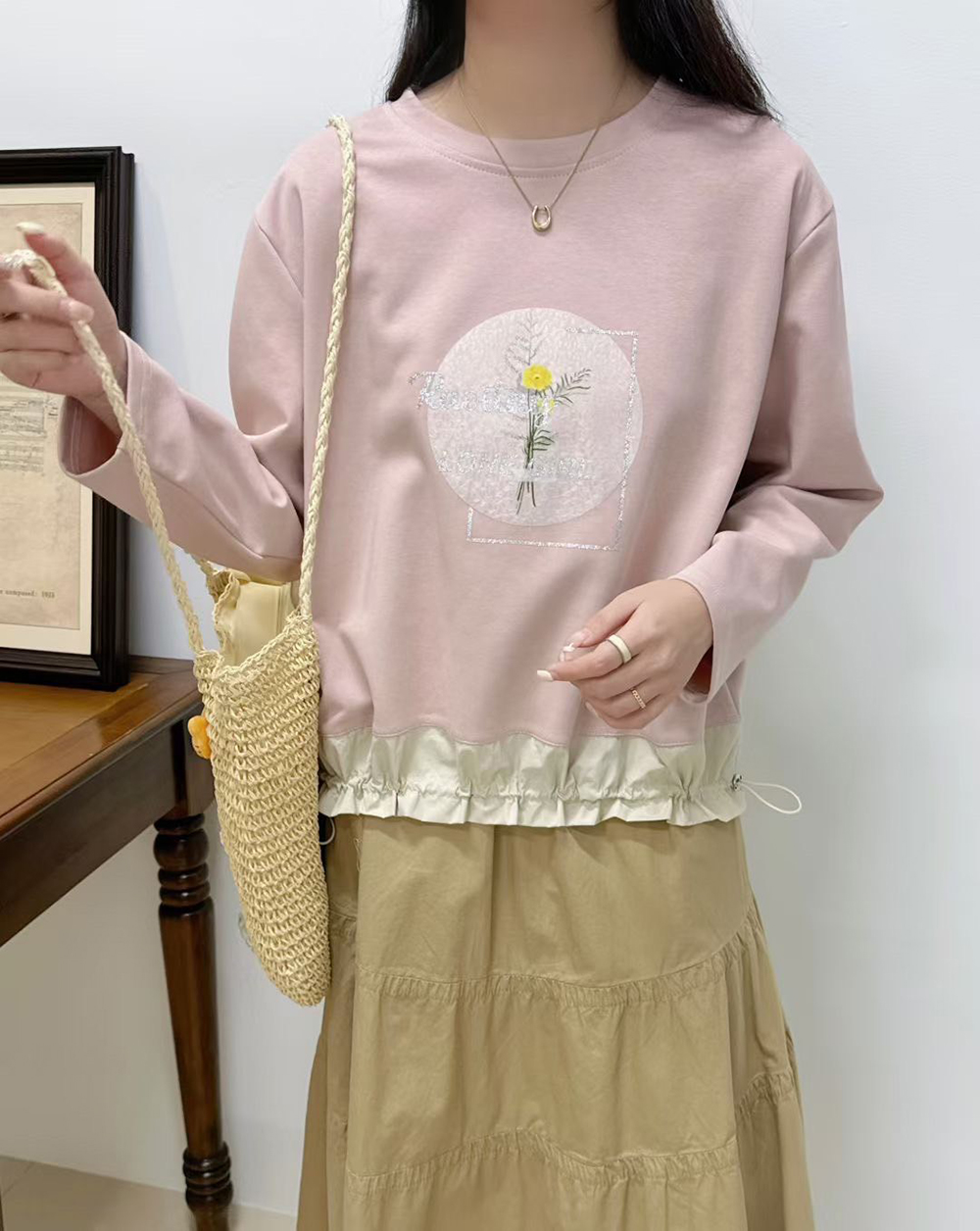 下襬抽繩印花拼色上衣