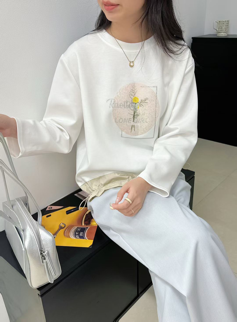 下襬抽繩印花拼色上衣
