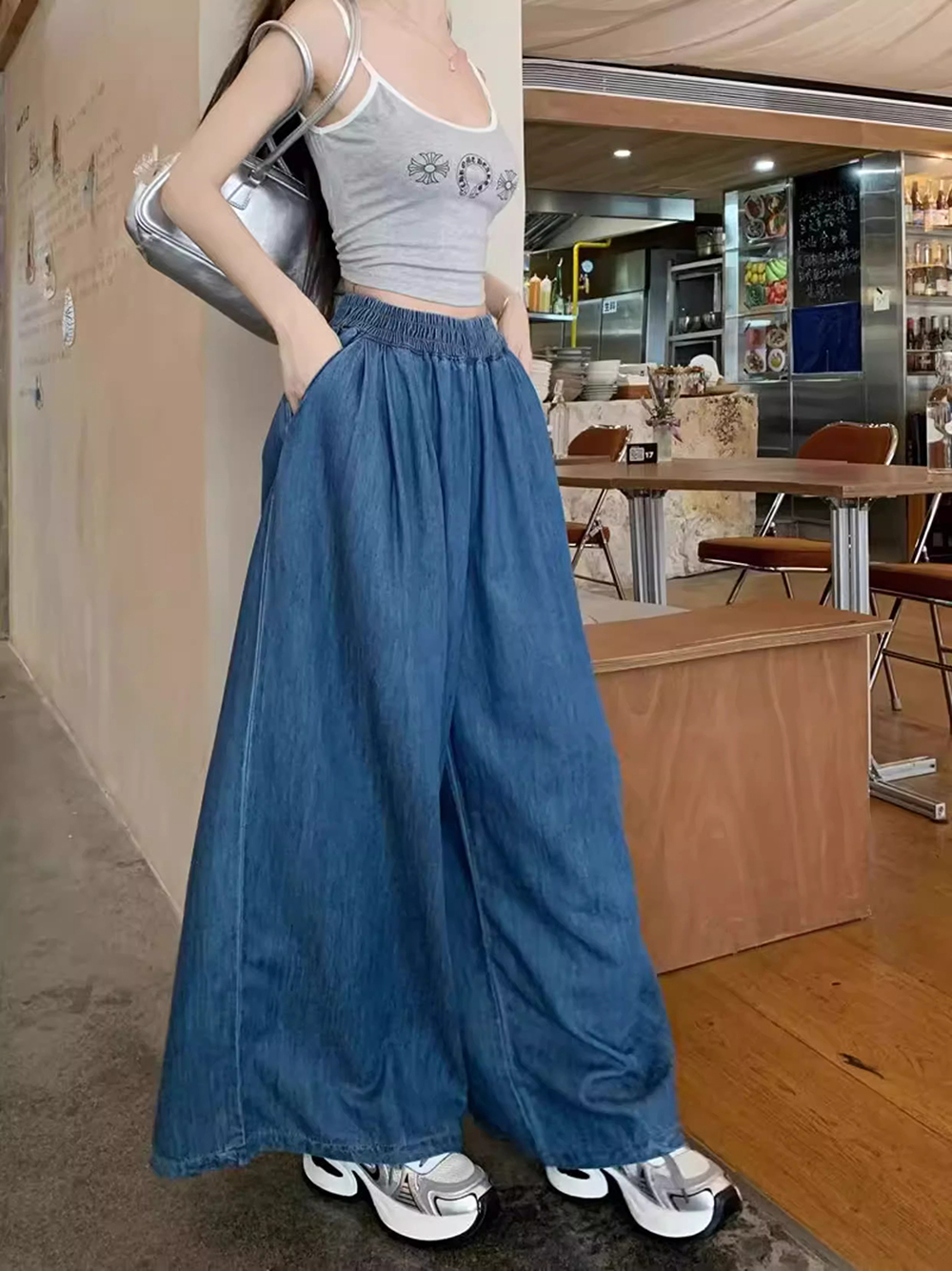 水洗牛仔鬆緊高腰寬褲