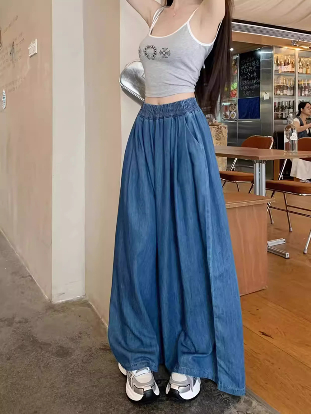 水洗牛仔鬆緊高腰寬褲