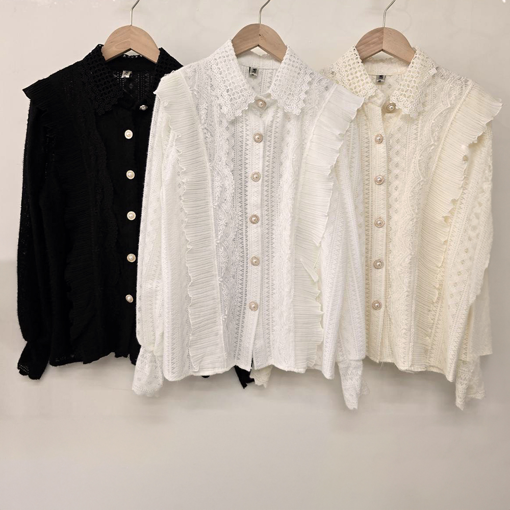 精緻刺繡蕾絲透膚上衣