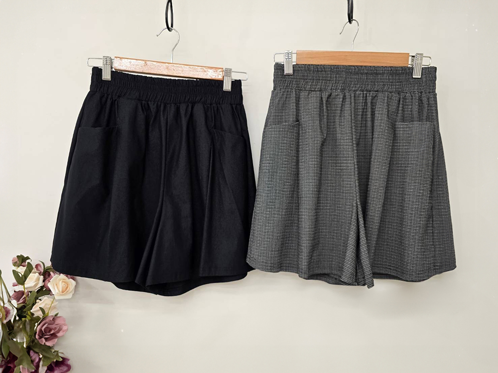 休閒前口袋A字短褲