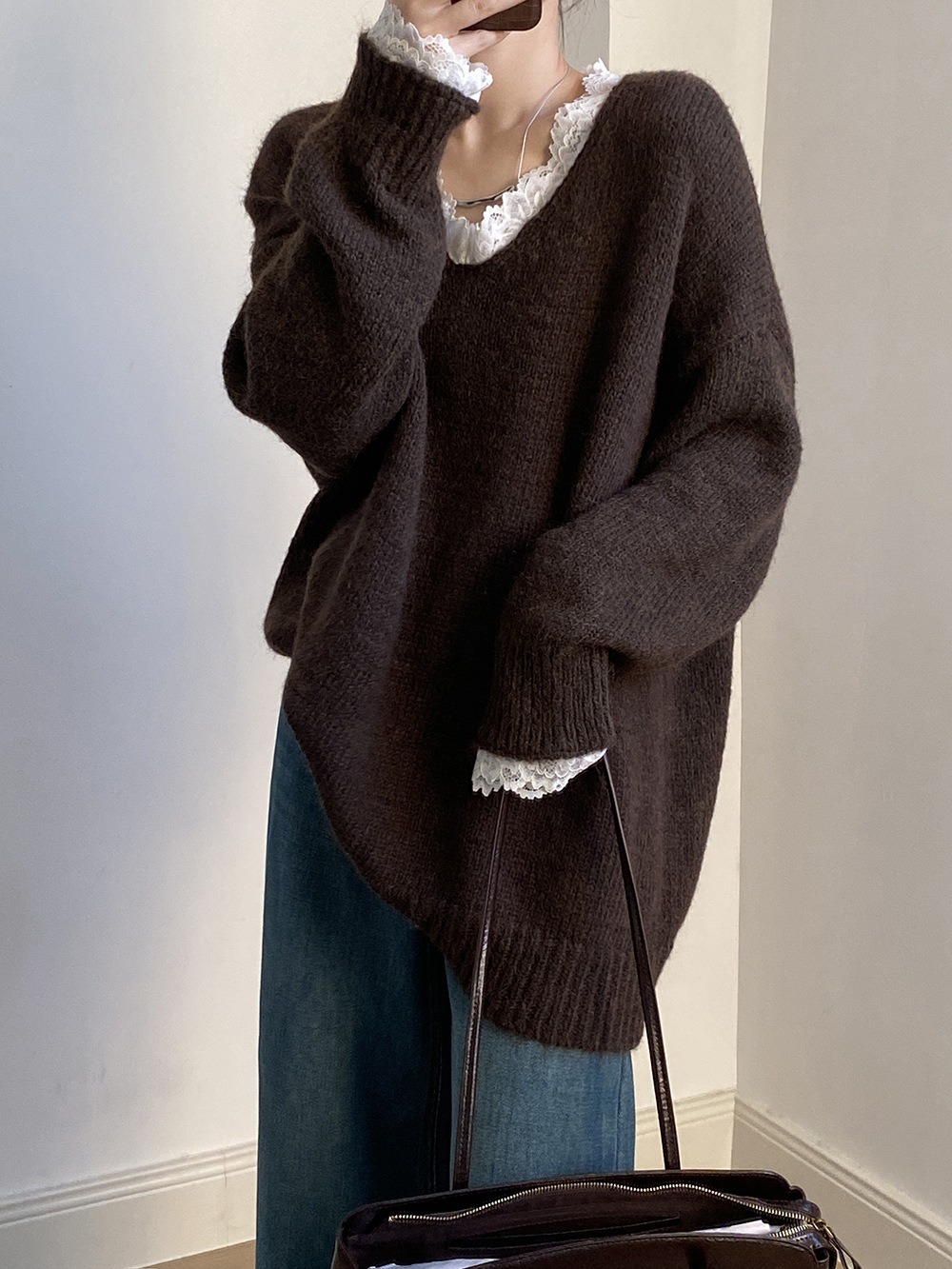 蕾絲花邊V領針織毛衣