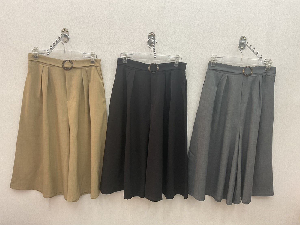 休閒後鬆緊腰七分寬褲