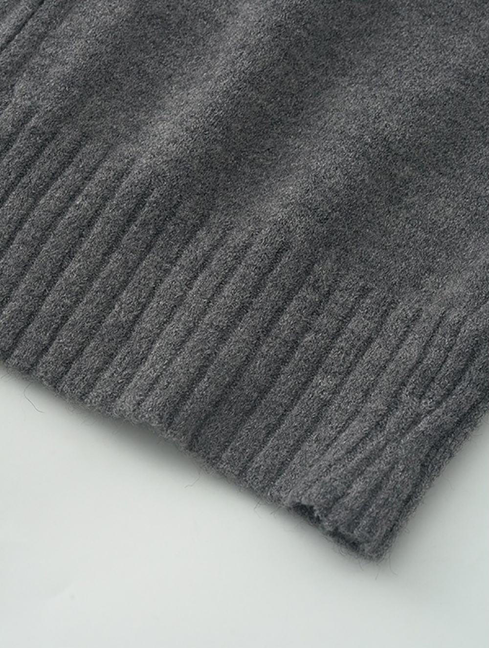 個性雙拉鍊翻領毛衣