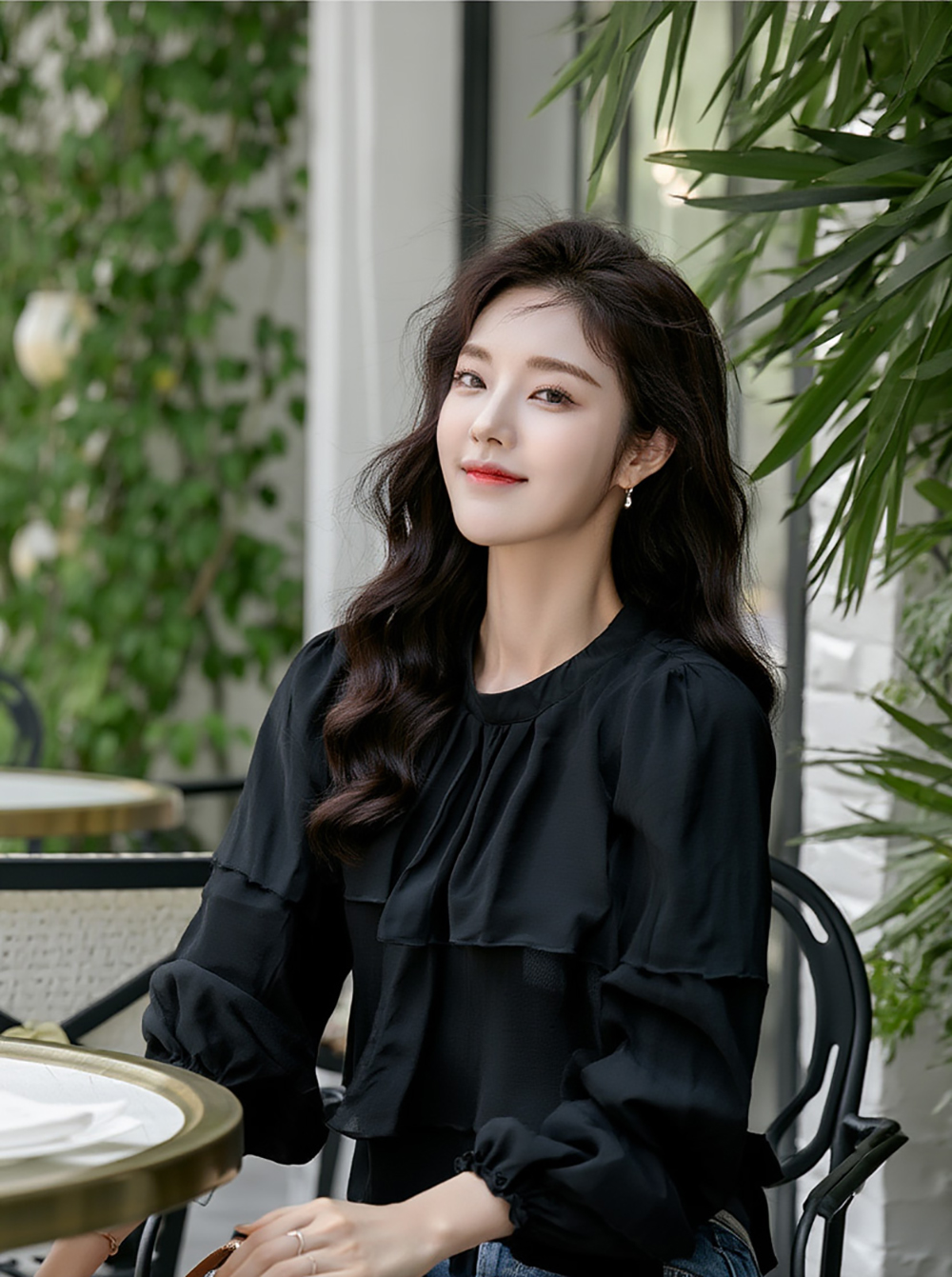 浪漫荷葉花邊圓領上衣