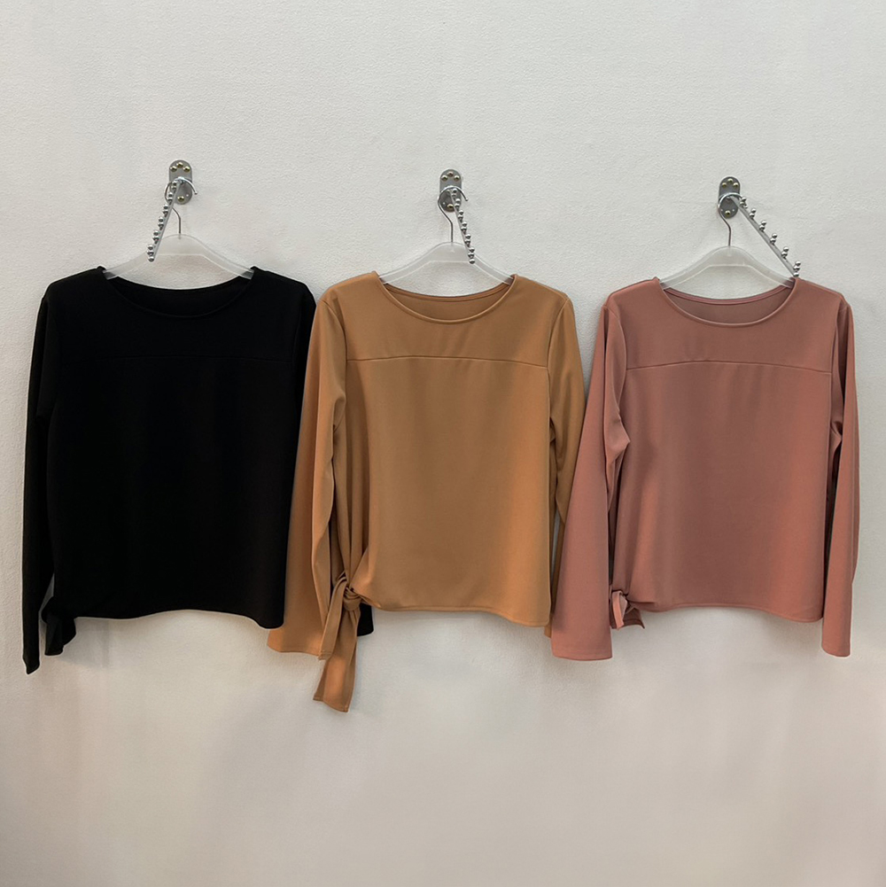 簡約側綁帶設計上衣