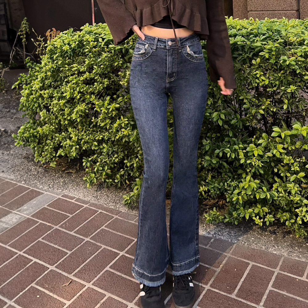 個性鬚邊喇叭牛仔褲