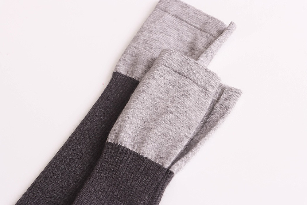 假兩件修身針織上衣