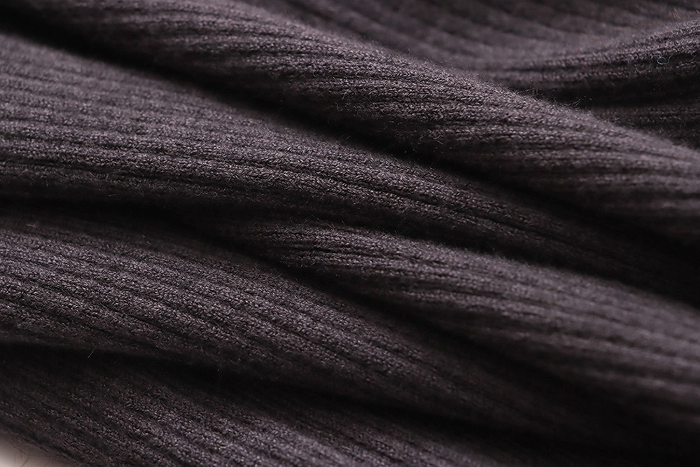 假兩件修身針織上衣