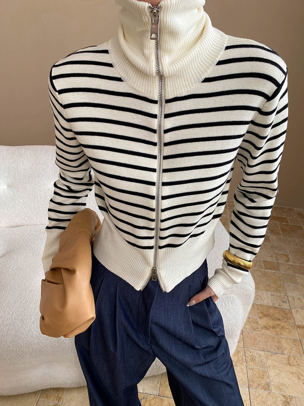 翻領撞色條紋針織上衣