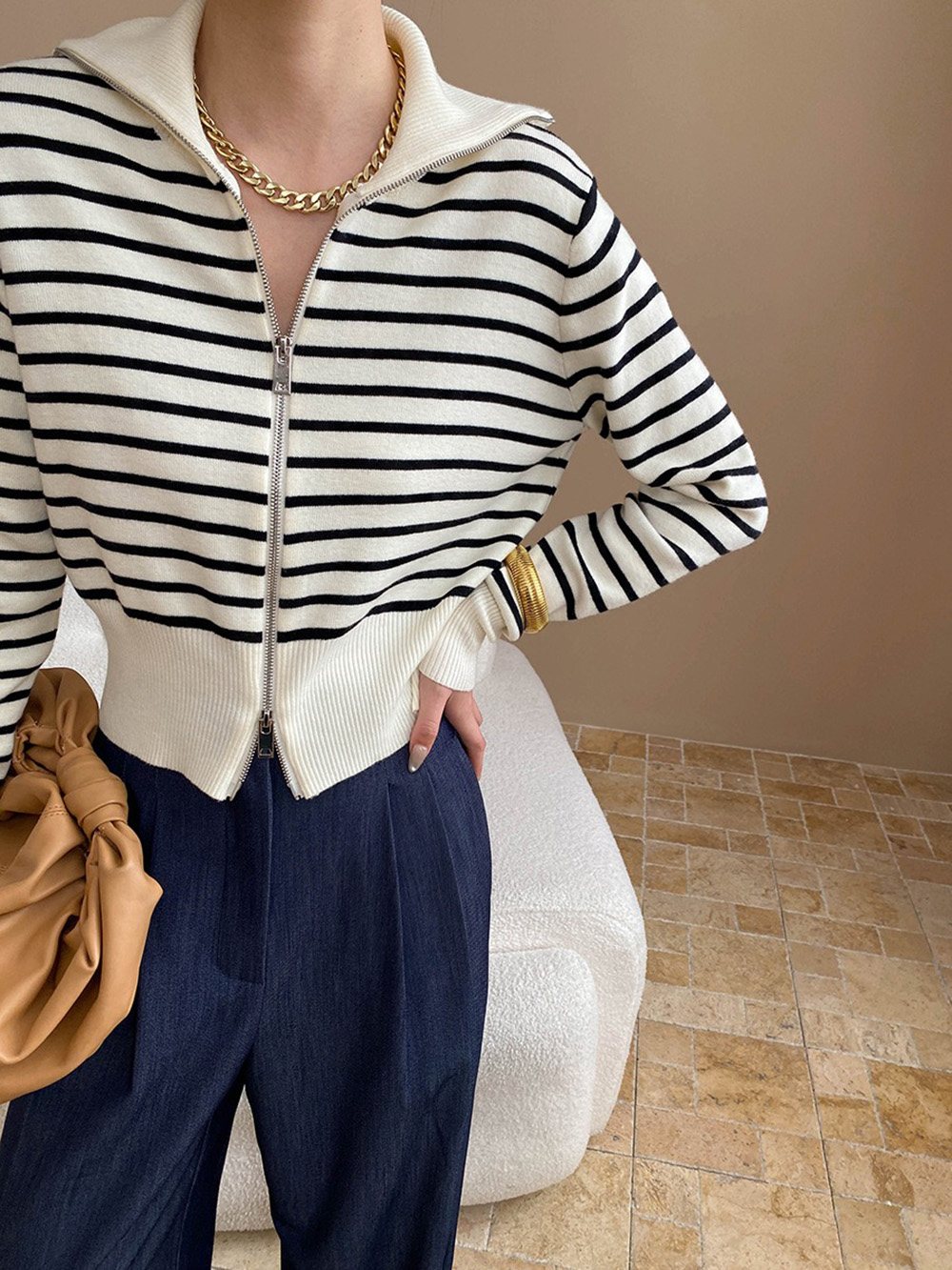 翻領撞色條紋針織上衣