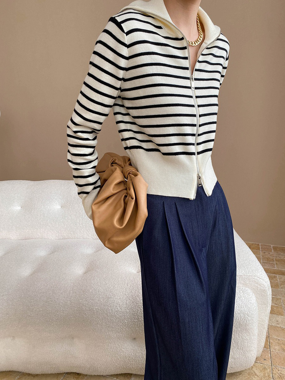 翻領撞色條紋針織上衣