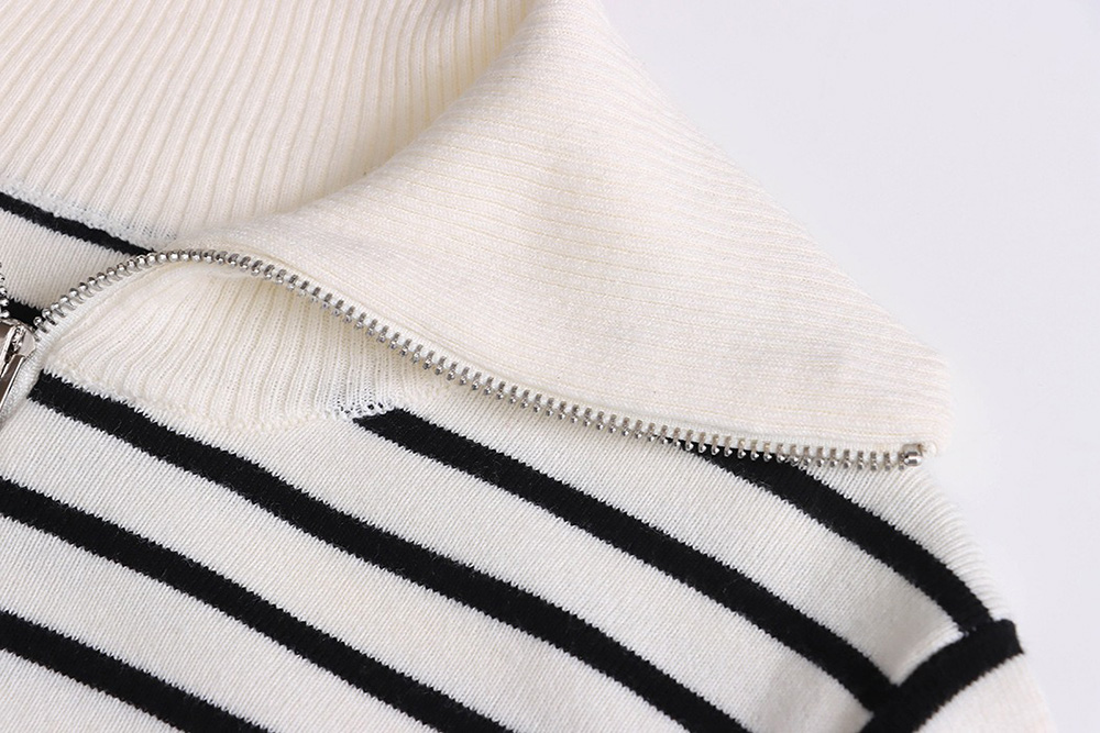 翻領撞色條紋針織上衣