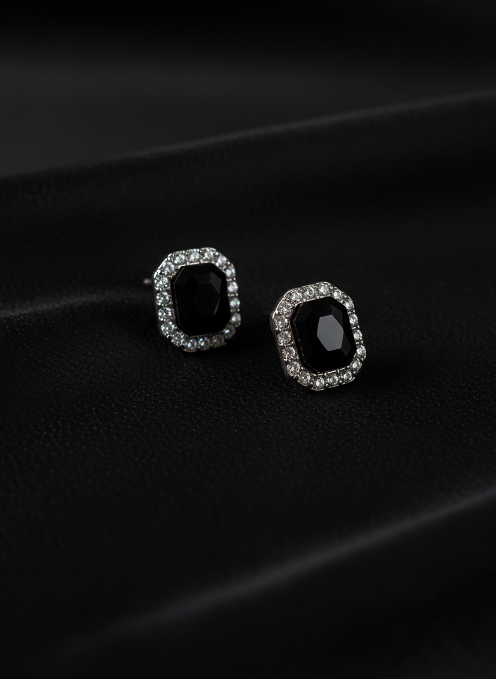 復古鑲鑽寶石耳針