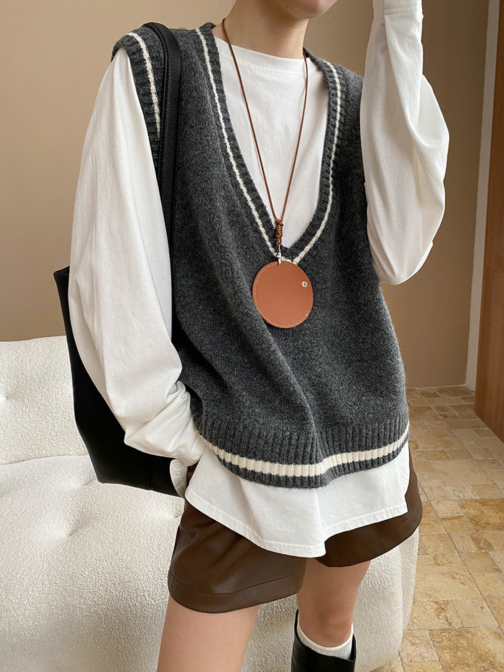 知性大V領針織背心