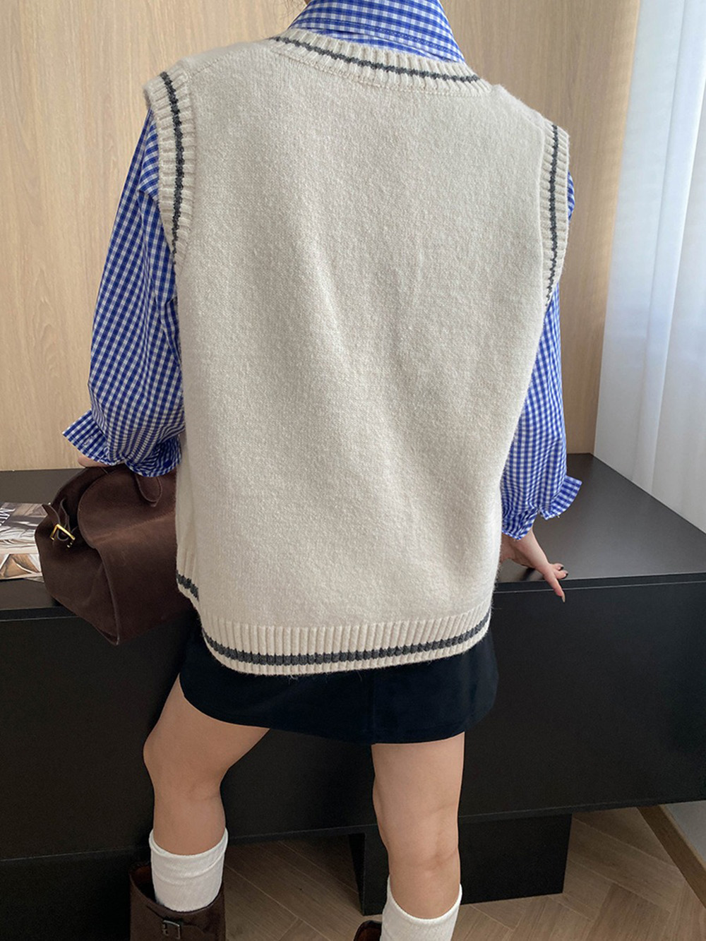 知性大V領針織背心